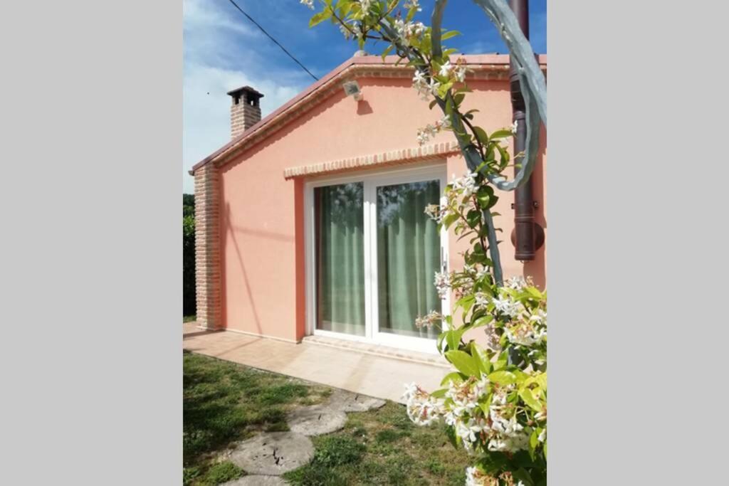 Casa Kikenda, Viaggio Nella Natura Treia Eksteriør billede